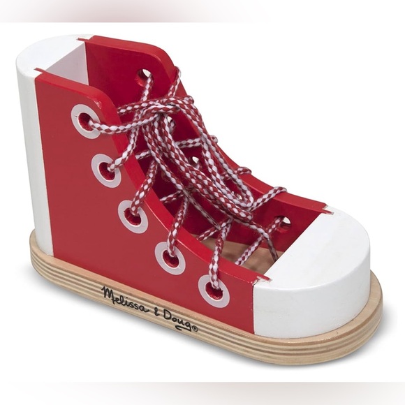 Wooden Tie Up Shoe Melissa and Doug - Picture 3 of 4